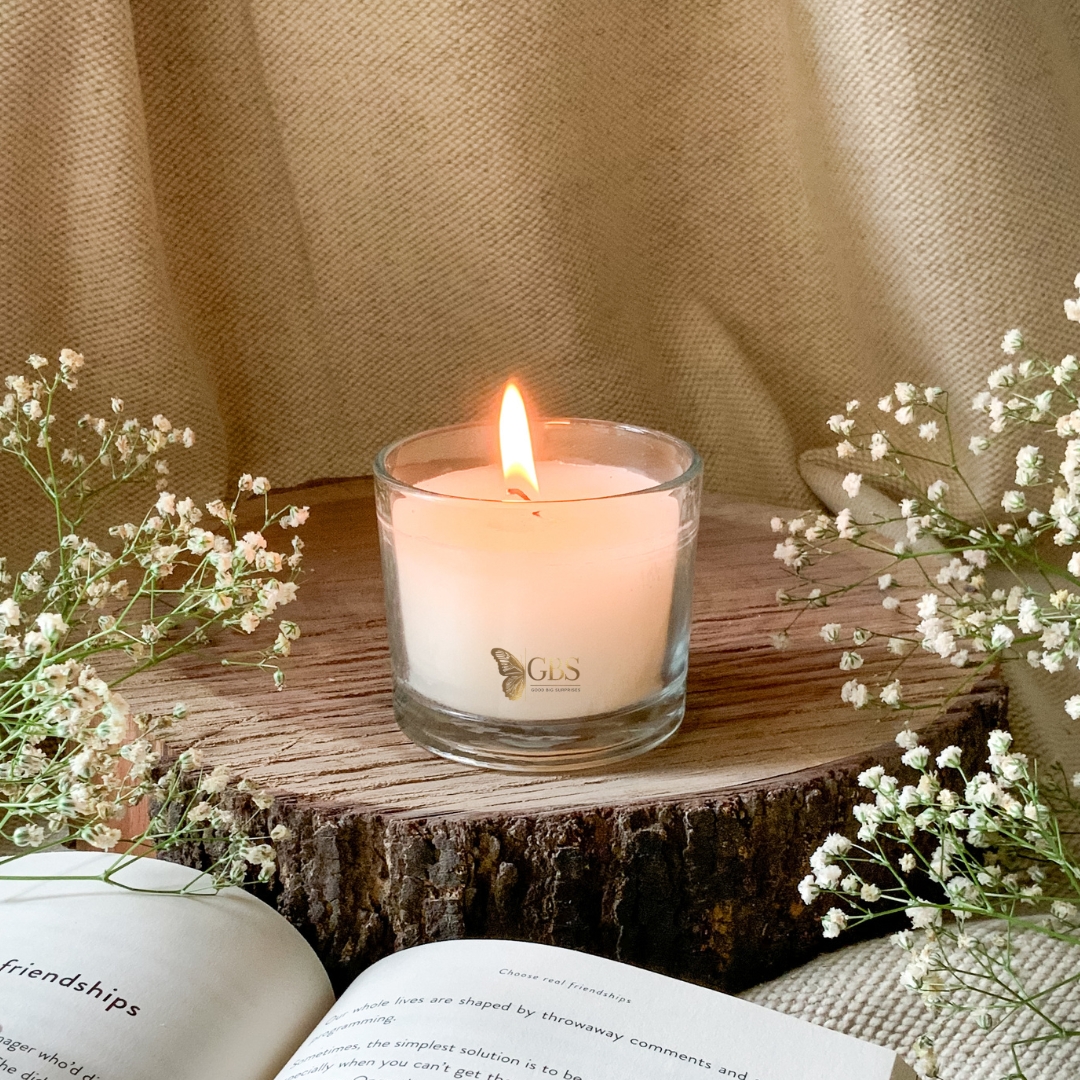 Classic White Candle – Soft Glow