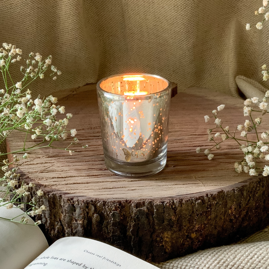 Silver Glass Candle – Luxe Glow