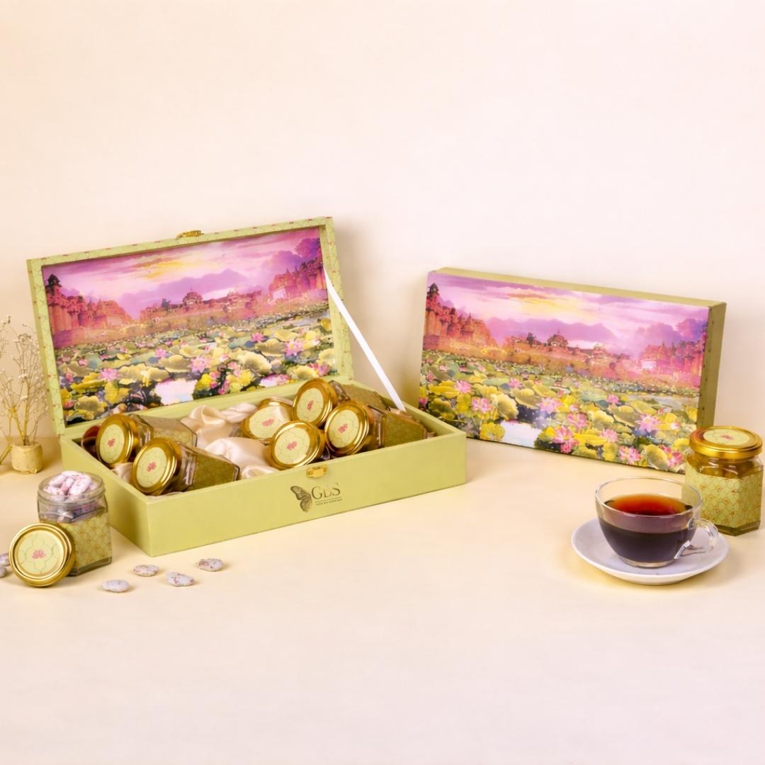 Adaa Gulistan Box
